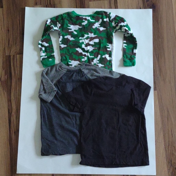 Disney and Batman kid's shirts - Picture 2 of 3